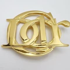 【極美品】Christian Dior アイコンロゴ CDロゴブローチ ゴールド ✨極美品✨Christian Dior CDロゴ ブローチ ゴールド - メルカリ