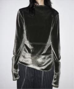 musubore ダイヤカット トップス 長袖 ベロアのサムネイル