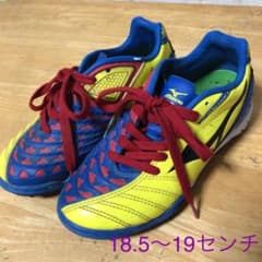 サッカーシューズ 19センチのサムネイル