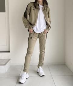 adidas ジャージ セットアップ ベージュのサムネイル