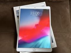 iPad Pro 10.5 Wi-Fi 64GB Appleペンシル付！のサムネイル