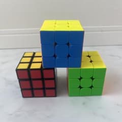 3x3 ルービックキューブ 3個セットのサムネイル
