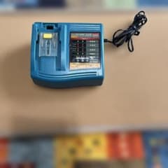 Makita マキタ 急速充電器 DC14RC 本体のサムネイル