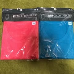 UNIQLO ドライカラーリブタンクトップ　２枚のサムネイル