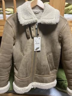 ZARA ムートンジャケットのサムネイル