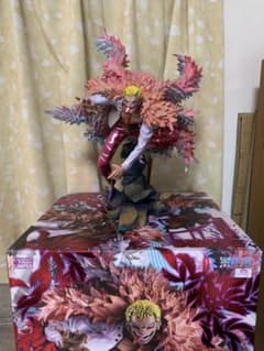 ドフラミンゴ P.O.P フィギュアのサムネイル