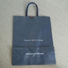 TOMMY HILFIGER 紙袋のサムネイル