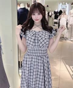 one way リボンオフショルワンピースのサムネイル