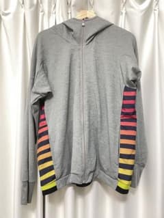 adidas フルジップパーカーのサムネイル