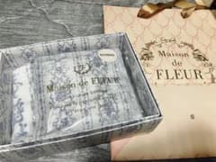 Maison de FLEUR エコバッグ 花柄のサムネイル