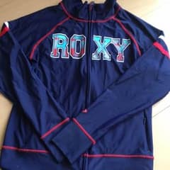ロキシーラッシュガードのサムネイル