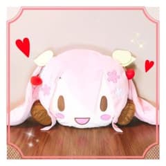 新品　初音ミク　シリーズ　きゃらまる　プレミアムインテリアクッション　桜ミク