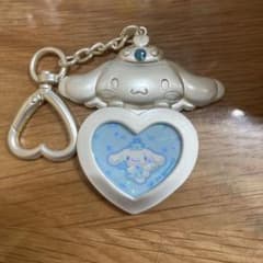 サンリオ シナモロール ハート ロケット キーホルダーのサムネイル