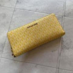 MICHAEL KORS 長財布 イエロー モノグラムのサムネイル