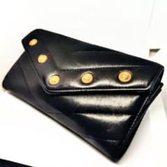 CHANEL シェブロンステッチ フラップ 長財布 金ロゴ ラムスキン CHANEL シェブロンステッチ フラップ 長財布 金ロゴ ラムスキン - メルカリ