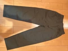 GU カーゴパンツ オリーブグリーンのサムネイル