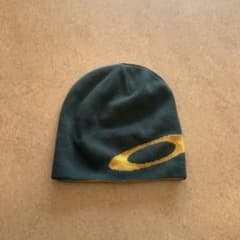 オークリー　リバーシブル　ビーニー　黄色　緑　Y2K テック　ゴープコア
