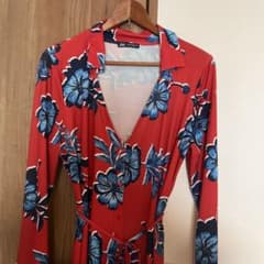 専用出品★ZARA 花柄ワンピース　赤　Lのサムネイル