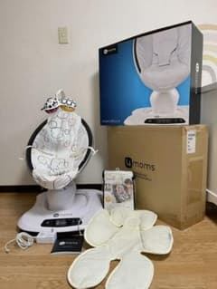 4【専用】moms mamaRoo4.0 マルチカラー ママルー 電動バウンサーのサムネイル