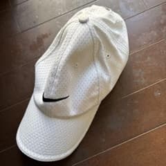 NIKE ゴルフ キャップ ホワイト メッシュのサムネイル