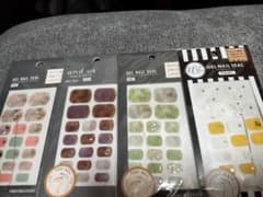 ジェルネイルシール フット　3COINSのサムネイル