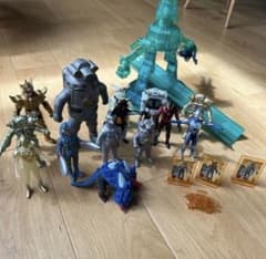 ウルトラマン 怪獣 ソフビ人形 15体セットのサムネイル