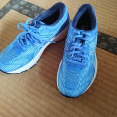 asics レディーススニーカー 23.5cmのサムネイル