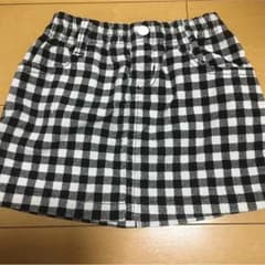 スカートのサムネイル