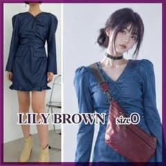 美品✨LILY BROWN センターギャザーワンピース　Vネック ブルー　S 秋のサムネイル