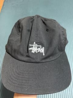 Stussy 黒 キャップ OSFAのサムネイル