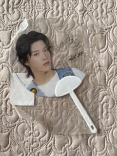 NCT127 YUTA クリアうちわのサムネイル
