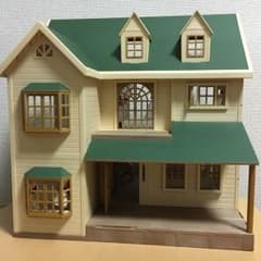 シルバニアファミリー 緑の丘のすてきなお家のサムネイル
