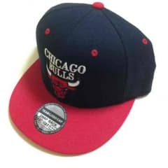chicago bulls スナップバックのサムネイル