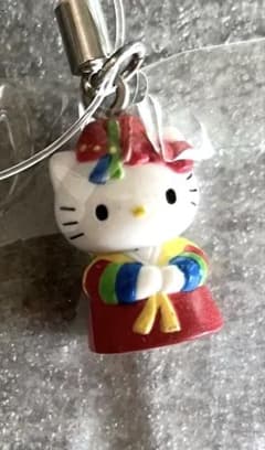 ご当地キティ 根付け 韓国限定 キティちゃん　ストラップ レア　チマチョゴリ ご当地キティ 根付け 韓国限定 キティちゃん ストラップ レア