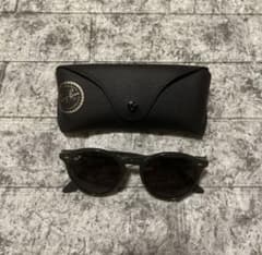 Ray-Ban サングラスのサムネイル