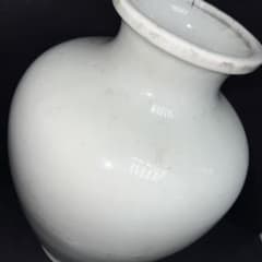 江戸中期　古伊万里　白磁大壺　高さ約47.5㎝　東Y8-0528③トヒニオ 江戸中期 古伊万里 白磁大壺 高さ約47.5㎝ 東Y8-0528③トヒニオ - メルカリ