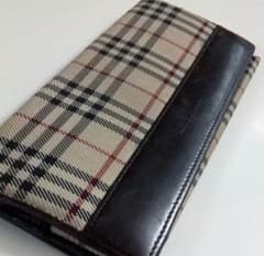 Burberry財布のサムネイル