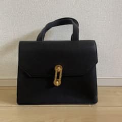 期間中に売れなければ消します。CHARLES&KEITH バッグのサムネイル