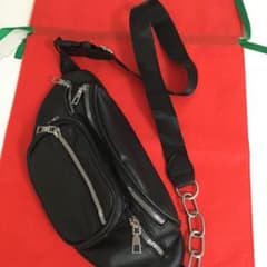 ボディバッグ ショルダーバッグのサムネイル
