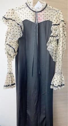 同伴やパーティーハイネックフリルリボンドット柄シースルータイトミディアムドレスのサムネイル