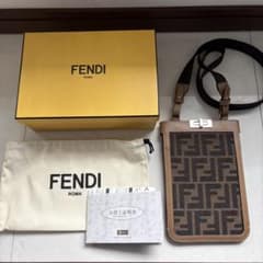 ⭐️新品未使用⭐️FENDI フェンディ スマホバッグ ショルダーバッグ 