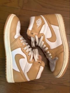 NIKE AIR JORDAN 1 ハイカット スニーカーのサムネイル