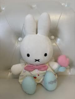 ミッフィー ぬいぐるみ ハウステンボス 花と風とナインチェ - メルカリ