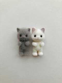 シルバニアファミリー 小さい赤ちゃん人形 2体セットのサムネイル