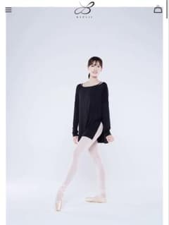 【美品】BYPLIE バレエ トップス ブラックのサムネイル