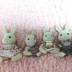 シルバニアファミリー うさぎの家族のサムネイル