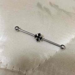 【T.Iさん専用】インダストリアル ピアスのサムネイル