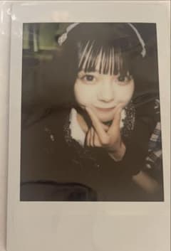 増田彩乃チェキ　チェック衣装のサムネイル
