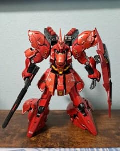 く*ん様 RG 1/144 サザビー　組立済みのサムネイル