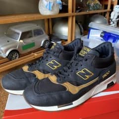 ニューバランス 1500 england ブラック 美品 英国 レザーのサムネイル